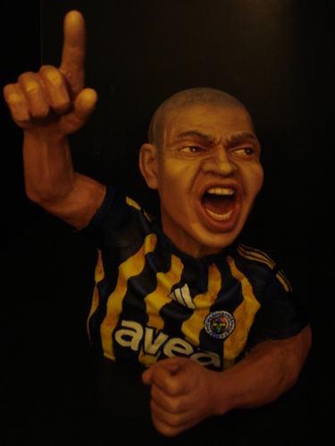 Cartoon: Alex De Souza - Fenerbahce (medium) by mussaygin tagged kral,alex,fenerbahce,sampiyon