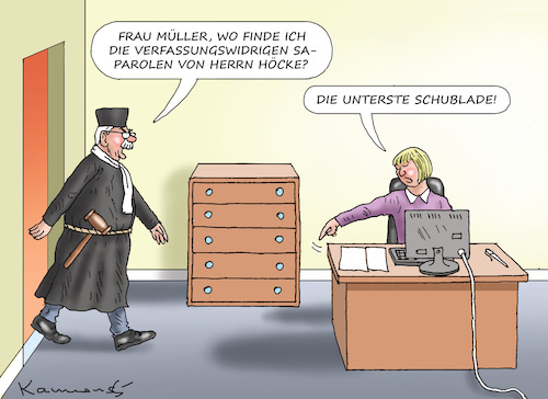HÖCKE IN HALLE VOR GERICHT HÖCKE IN HALLE VOR GERICHT