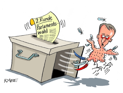 Cartoon: Federn gelassen (medium) by RABE tagged frankreich,paris,emanuel,macron,le,pen,franzose,präsidentschaftswahl,rabe,ralf,böhme,cartoon,karikatur,pressezeichnung,farbzeichnung,tagescartoon,knall,erschütterung,putin,angriff,ukrainekrieg,gallien,gallischer,hahn,wahl,parlamentswahl,wahlurne,federn,sozialisten,grüne,ergebnis,wahlergebnis,assemblee,nationale,frankreich,paris,emanuel,macron,le,pen,franzose,präsidentschaftswahl,rabe,ralf,böhme,cartoon,karikatur,pressezeichnung,farbzeichnung,tagescartoon,knall,erschütterung,putin,angriff,ukrainekrieg,gallien,gallischer,hahn,wahl,parlamentswahl,wahlurne,federn,sozialisten,grüne,ergebnis,wahlergebnis,assemblee,nationale