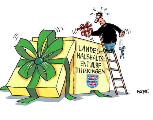 Cartoon: Landeshaushalt (medium) by RABE tagged landeshaushalt,thüringen,finanzminister,landesregierung,ramelow,ministerpräsident,taubert,spd,linke,grüne,rotrotgrün,einsparung,euro,ausgaben,rabe,ralsf,böhme,cartoon,karikatur,pressezeichnung,farbcartoon,tagescartoon,karton,kiste,geschek,verpackung,schleife,schleifenband,landeshaushalt,thüringen,finanzminister,landesregierung,ramelow,ministerpräsident,taubert,spd,linke,grüne,rotrotgrün,einsparung,euro,ausgaben,rabe,ralsf,böhme,cartoon,karikatur,pressezeichnung,farbcartoon,tagescartoon,karton,kiste,geschek,verpackung,schleife,schleifenband