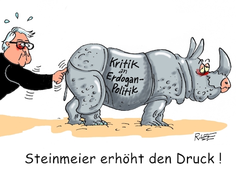 Steinmeier drückt Steinmeier drückt