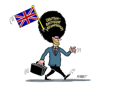 Cartoon: Very British (medium) by RABE tagged merz,union,kanzler,fritze,koalition,spd,klingbeil,bundesregierung,rabe,ralf,böhme,cartoon,karikatur,pressezeichnung,farbcartoon,tagescartoon,trump,putin,krisen,tv,nachrichten,staatsbesuch,england,großbritannien,pelzmütze,garde,freundschaft,freundschaftsvertrag,zusammenarbeit,merz,union,kanzler,fritze,koalition,spd,klingbeil,bundesregierung,rabe,ralf,böhme,cartoon,karikatur,pressezeichnung,farbcartoon,tagescartoon,trump,putin,krisen,tv,nachrichten,staatsbesuch,england,großbritannien,pelzmütze,garde,freundschaft,freundschaftsvertrag,zusammenarbeit