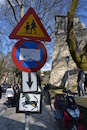 Cartoon: Signal (small) by Zlatko Iv tagged jubilee,ukraine,russland,eu,peace,hertz,danke,chers,stamp,kunst,land,fairy