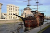 Cartoon: Titanic Neu (small) by Zlatko Iv tagged hystory,recycle,street,humor,satire,portrait