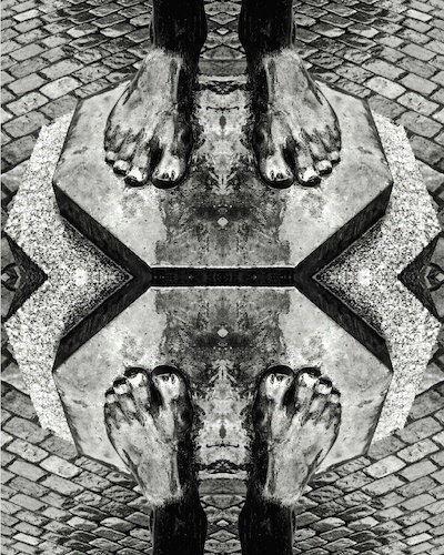 symmetric feet symmetric feet