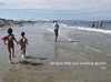 Cartoon: Rimini spiaggia (small) by Enzo Maneglia Man tagged foto,man,maneglia