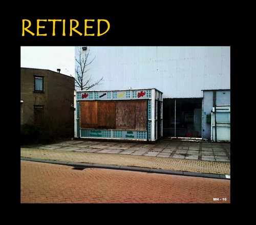 Cartoon: MH - Retired (medium) by MoArt Rotterdam tagged stillife,reitred,retirement,outofwork,useless,dumped