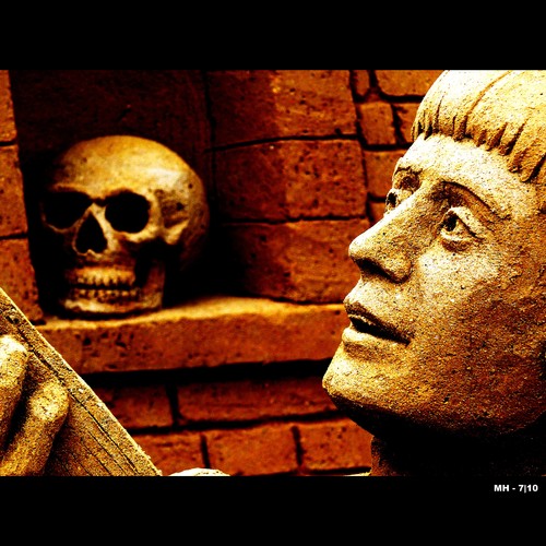 Cartoon: MH - The Skull (medium) by MoArt Rotterdam tagged skull,schedel,musician,muzikant,zandsculpturenhoensbroek,hoensbroek,kasteelhoensbroek,zandsculpturenfestival2010,zandsculptuur,sand,sandsculpture,zuidlimburg