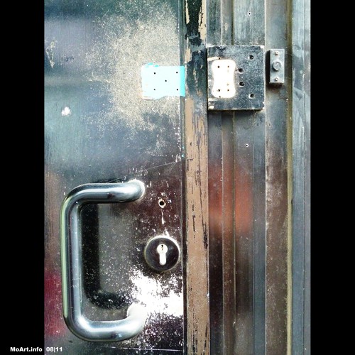 Cartoon: MoArt - The Door 6 (medium) by MoArt Rotterdam tagged deur,door,moartcards,moart,rotterdam