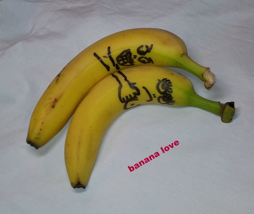 Cartoon: banana love (medium) by tobelix tagged banana,love,how,to,make,little,bananas