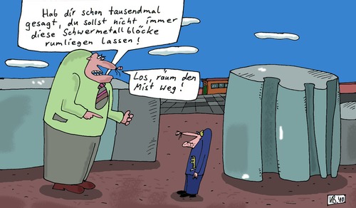 Cartoon: Big Boss (medium) by Leichnam tagged big,boss,schwermetall,blöcke,block,betriebshof,firmengelände,chef,leichnam,untergebener,mitarbeiter,wut,schimpfen,tadel,zanken,misskredit