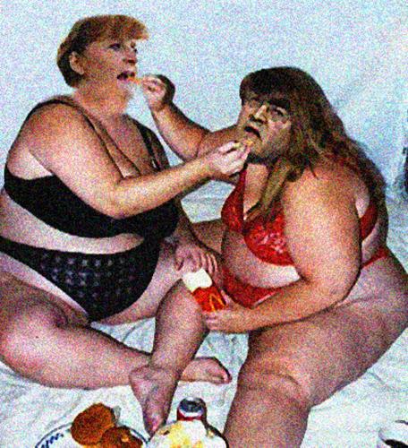 Cartoon: Sommer (medium) by Hayati tagged sommer,merkel,steinmeier,spd,cdu,wahl,angela,frank,walter,boyacioglu,hayati,collage,wannsee,berlin,schwitzen,übergewicht,toonpool,zwischendurch