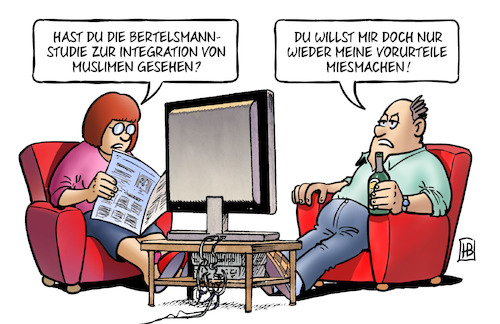 Cartoon: Bertelsmann-Integrationsstudie (medium) by Harm Bengen tagged bertelsmann,integrationsstudie,muslimen,islam,tv,zeitung,europa,vorurteile,miesmachen,harm,bengen,cartoon,karikatur,bertelsmann,integrationsstudie,muslimen,islam,tv,zeitung,europa,vorurteile,miesmachen,harm,bengen,cartoon,karikatur