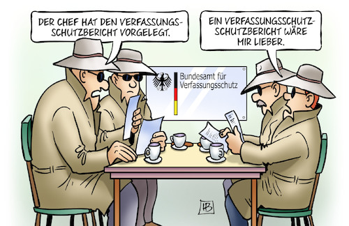 Cartoon: Verfassungsschutz-Schutz (medium) by Harm Bengen tagged chef,verfassungsschutzbericht,geheimdienste,agenten,harm,bengen,cartoon,karikatur,chef,verfassungsschutzbericht,geheimdienste,agenten,harm,bengen,cartoon,karikatur