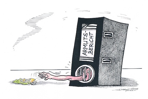 Cartoon: Armut in Deutschland (medium) by mandzel tagged armut,deutschland,bericht,gesellschaftsspaltung,armut,deutschland,bericht,gesellschaftsspaltung