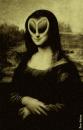 Cartoon: MOderNA LISA (small) by BenHeine tagged monalisa leonardodavinci renaissance extraterrestrial ufo strange freak mars attack classical art modern art marcelduchamp salvadordali benheine mysterious alien freak strange surreal sexy smile sourire eyes peur 