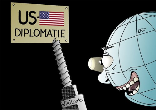 Cartoon: WikiLeaks (medium) by Erl tagged wikileaks,usa,diplomatie,geheimnis,geheimdossier,beurteilung,politiker,charakter,veröffentlichung,voyeur,voyeurismus,wikileaks,usa,diplomatie,geheimdossier,geheimnis,beurteilung,politiker,charakter,veröffentlichung,voyeur,voyeurismus