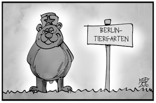 Cartoon: Mord in Berlin-Tiergarten (medium) by Kostas Koufogiorgos tagged karikatur,koufogiorgos,illustration,cartoon,tiergarten,russland,bär,mord,georgien,anklage,terrorismus,karikatur,koufogiorgos,illustration,cartoon,tiergarten,russland,bär,mord,georgien,anklage,terrorismus