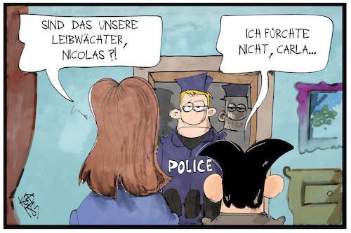 Cartoon: Polizei bei Sarkozy (medium) by Kostas Koufogiorgos tagged karikatur,koufogiorgos,illustration,cartoon,sarkozy,bruni,spenden,affäre,libyen,polizei,gewahrsam,verhör,präsident,bodyguard,politik,karikatur,koufogiorgos,illustration,cartoon,sarkozy,bruni,spenden,affäre,libyen,polizei,gewahrsam,verhör,präsident,bodyguard,politik