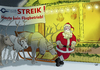 Cartoon: Pilotenstreik (small) by Ago tagged streik,piloten,vereinigung,cockpit,lufthansa,tarifverhandlungen,vorruhestandsregelung,weihnachten,advent,nikolaus,weihnachtsmann,rentiere,fliegen,flugbetrieb,wirtschaft,gewerkschaft,karikatur,cartoon