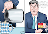 Cartoon: Söder is coming (small) by Ago tagged csu,bayern,parteitag,online,virtuell,web,konferenz,rede,markus,söder,ansprache,ministerpräsident,staatsmännisch,seriös,grundsatzrede,corona,krise,wahlkampf,hass,zuschriften,effekt,tasse,späßchen,entertainer,aufmerksamkeit,kanzlerkandidatur,ernster,moment,konterkarieren,effekthascherei,scheinheilig,politik,caricature,karikatur,cartoon,pressezeichnung,illustration,tale,agostino,natale