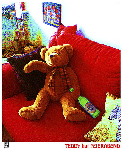 Cartoon: teddy hat feierabend (medium) by edda von sinnen tagged cervesa,pivo,walter,andi,zenf,zensenf,zenundsenf,beer,bier,evening,abend,teddy,edda,von,sinnen