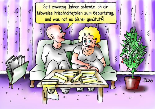 Cartoon: vergebliche Mühe (medium) by besscartoon tagged mann,frau,paar,geschenk,beziehung,alter,geburtstag,frischhaltefolie,bess,besscartoon